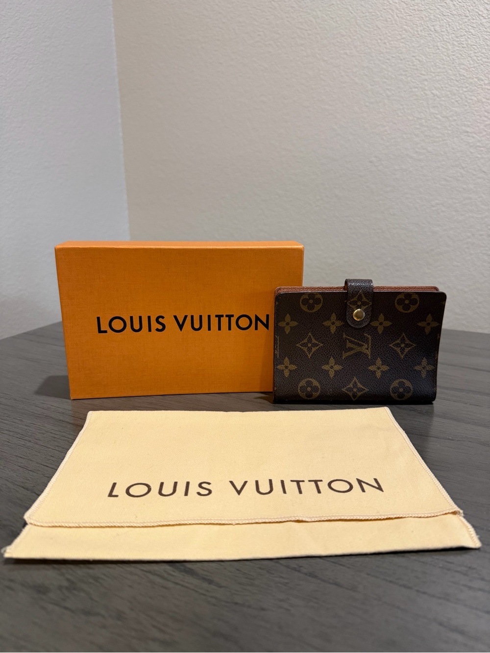 Louis Vuitton Brown Monogram Agenda Organizer Ring Binder Snap Closure